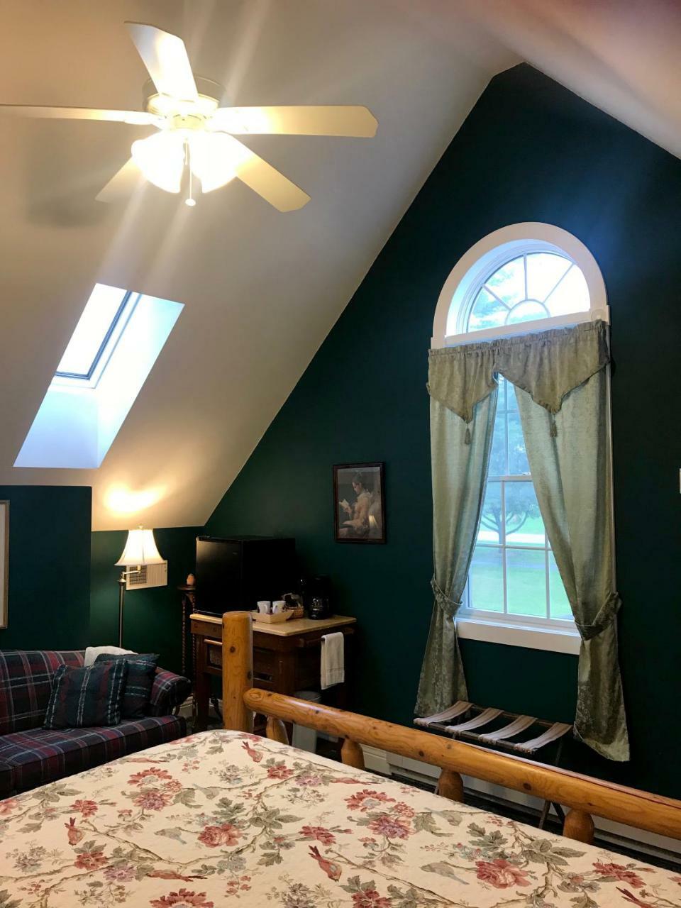 Andor Wenneson Historic Inn Peterson 外观 照片