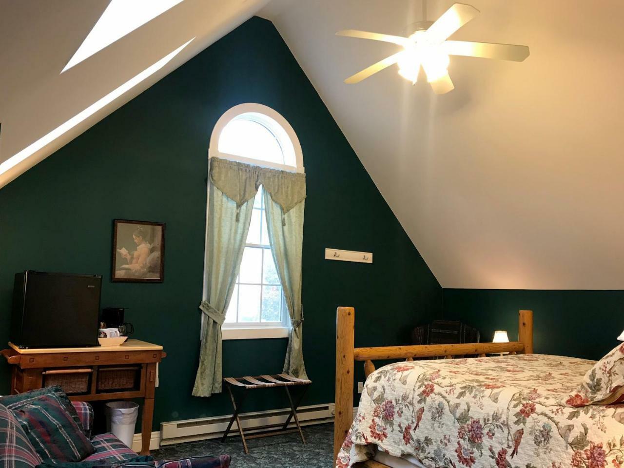 Andor Wenneson Historic Inn Peterson 外观 照片